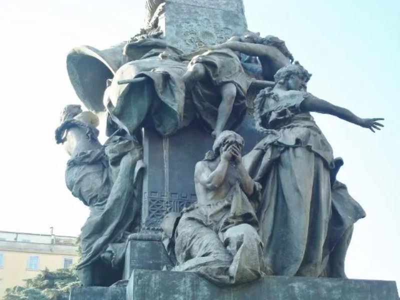 Giuseppe Grandi e il Monumento alle Cinque Giornate: la storia travagliata dello scultore che commemorò l'insurrezione milanese