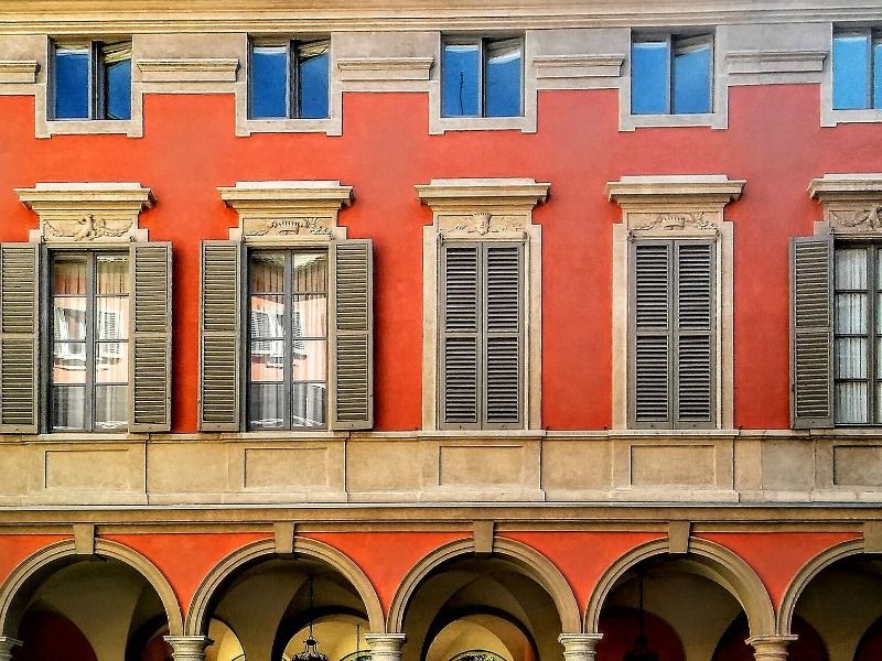 Il cortile di Palazzo Belgioioso in piazza omonima: dove si riuniva l'aristocrazia milanese del Settecento