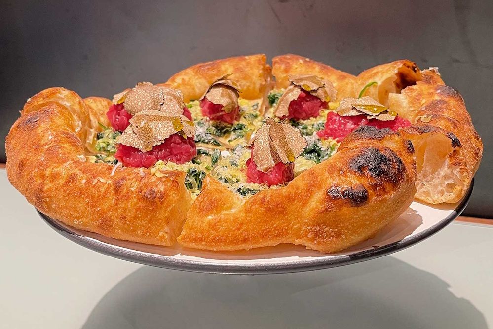 CONFINE, A MILANO, È LA MIGLIOR PIZZERIA D'ITALIA PER IL 2026: I RISULTATI DI 50 TOP PIZZA